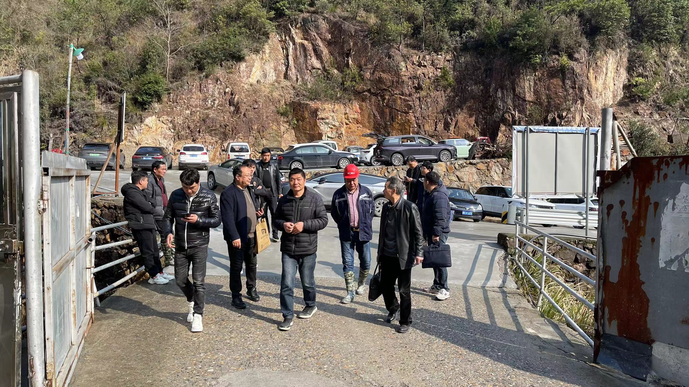 青田豐門臘石有限公司葉臘石礦接受2024年度綠色礦山實地核查
